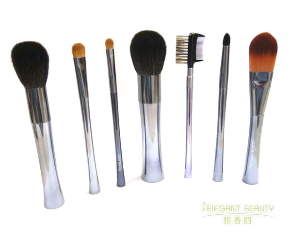 雅香麗成套化妝刷是否通過了相關(guān)的安全和質(zhì)量認(rèn)證？