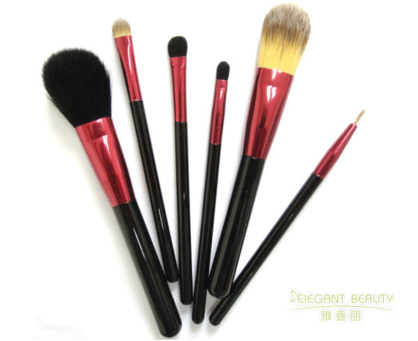 定制化妝刷套裝需要多長時間？